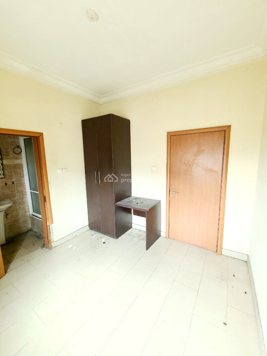 Spacious 4 Bedroom Semi Detached Duplex with 1 Bq, Chevron Estate, Chevron Drive, Lekki, Lagos, Semi-detached Duplex for Rent