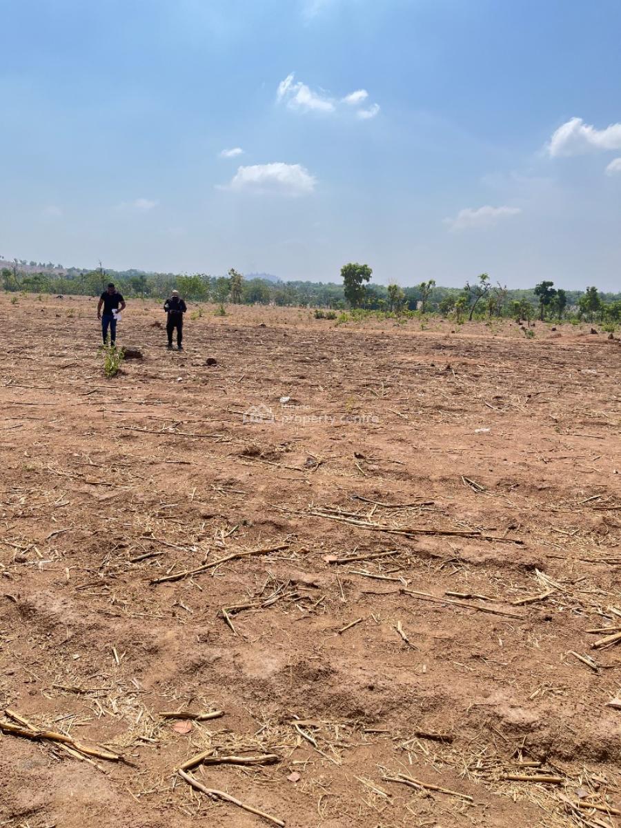 Large Parcel of Land (1.5 Hectares), Pyakasa, Lugbe District, Abuja, Residential Land for Sale