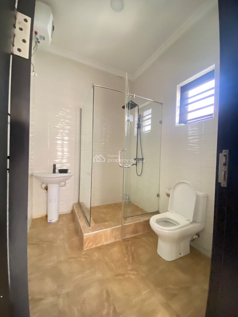 5 Bedroom Fully Detached House with Bq, Ikota, Lekki, Lagos, Detached Duplex for Rent