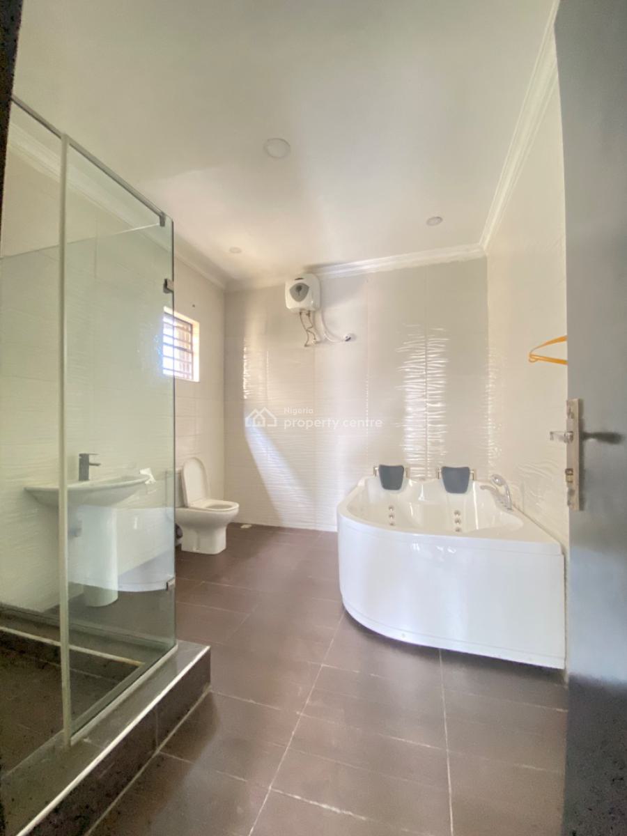 5 Bedroom Fully Detached House with Bq, Ikota, Lekki, Lagos, Detached Duplex for Rent