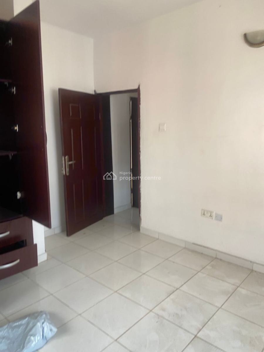 Luxury 2 Bedroom Flat, Gra Phase 1, Magodo, Lagos, Flat / Apartment for Rent