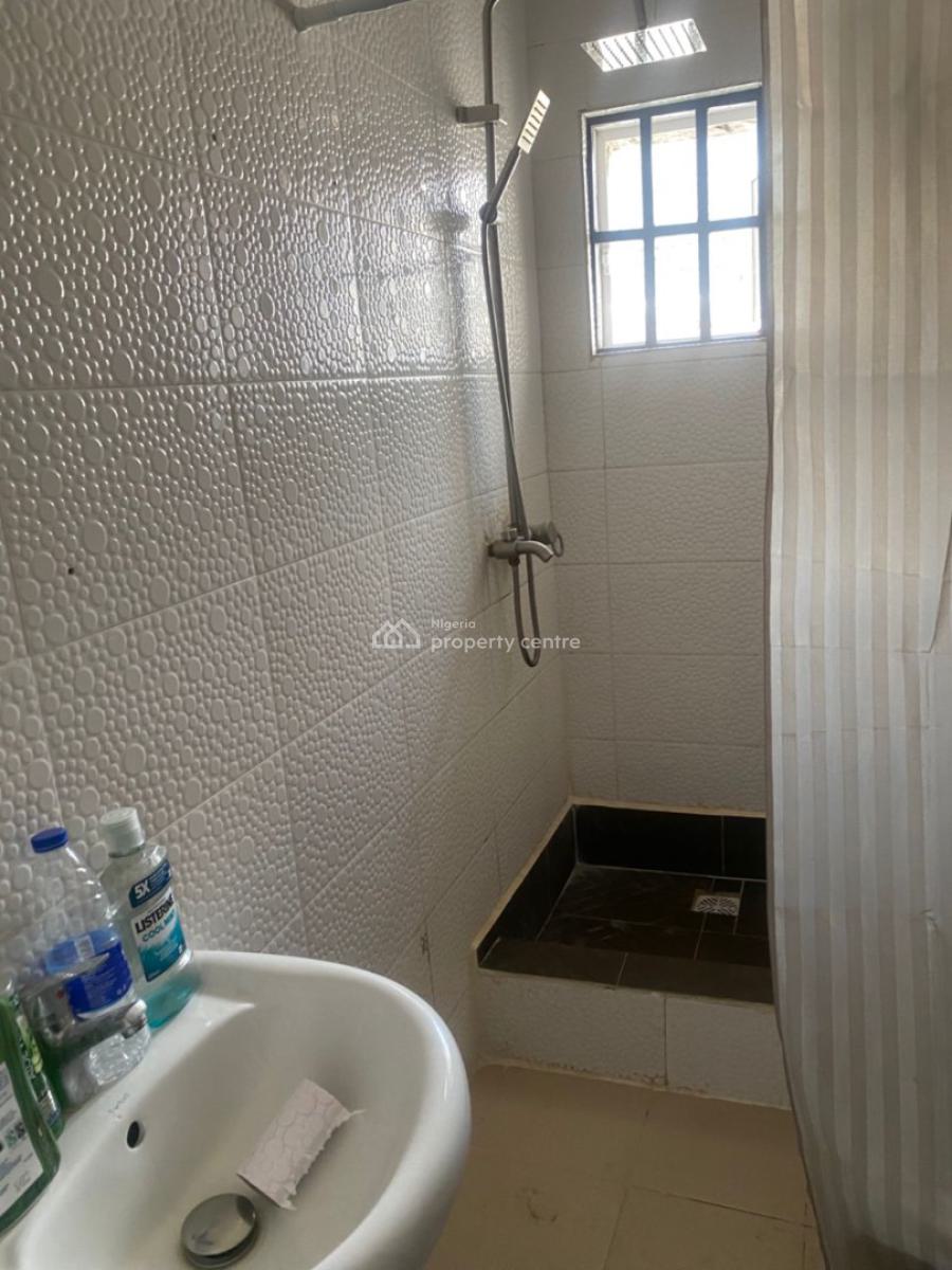Luxury 2 Bedroom Flat, Gra Phase 1, Magodo, Lagos, Flat / Apartment for Rent