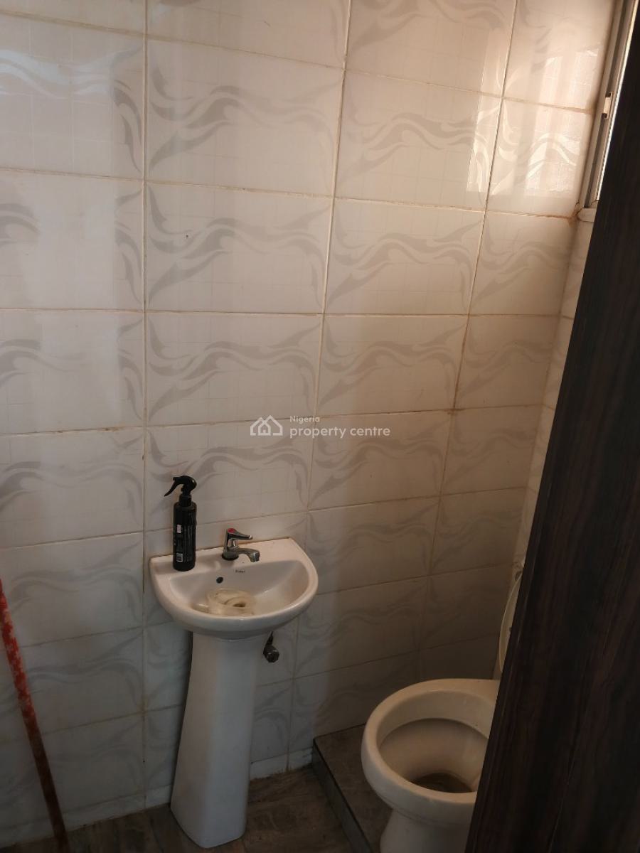 Spacious 1bedroom (upstairs) 2toilets, Tarred Road News Engineering, Dawaki, Gwarinpa, Abuja, Mini Flat (room and Parlour) for Rent