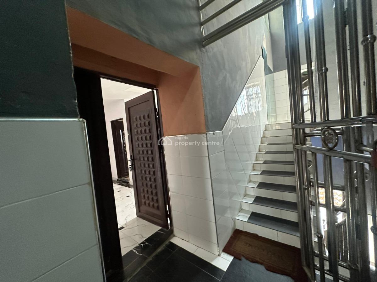 2 Bedroom Flat, Off International Airport Road Ajao Estate, Isolo, Lagos, Flat / Apartment for Rent