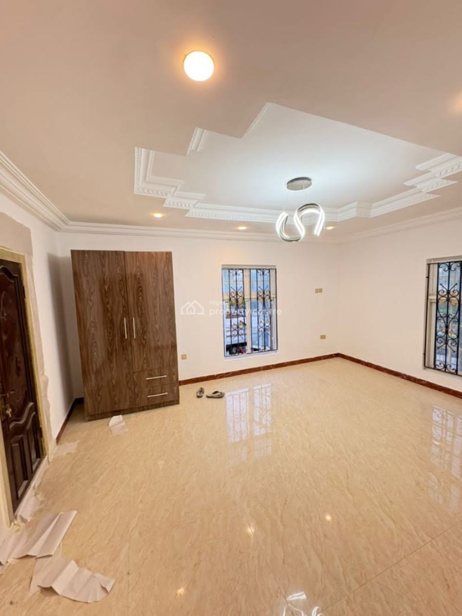 Luxurious and Spacious Three Bedrooms Apartment in a Serene Estate, Lekki Phase 1, Lekki Phase 1, Lekki, Lagos, Flat / Apartment for Rent