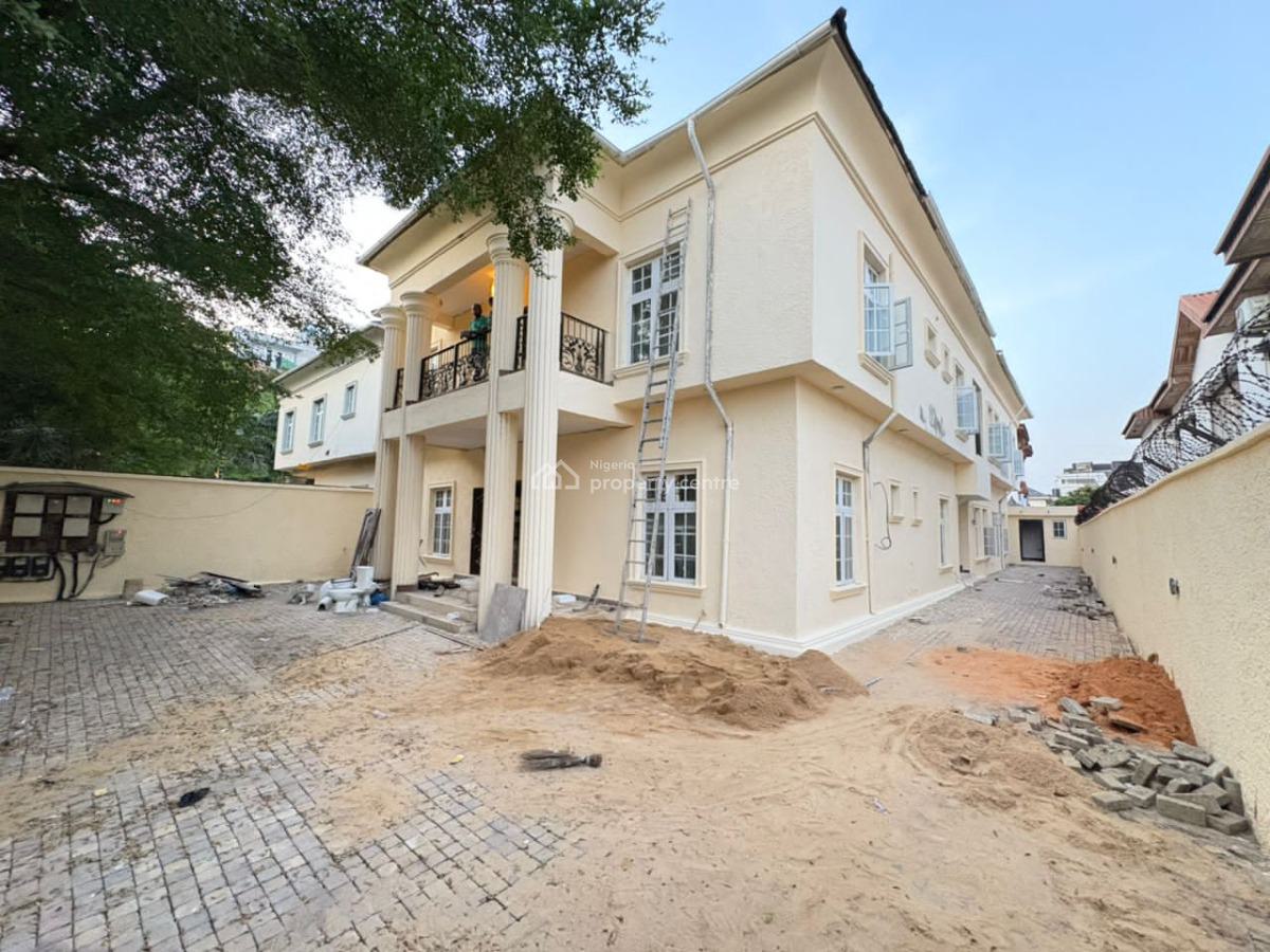 Luxurious and Spacious Three Bedrooms Apartment in a Serene Estate, Lekki Phase 1, Lekki Phase 1, Lekki, Lagos, Flat / Apartment for Rent