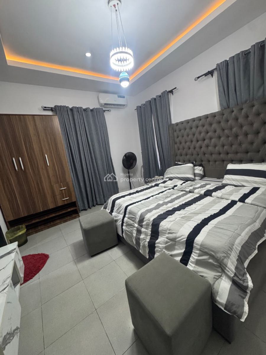 Spacious 1 Bedroom Airbnb Apartment with 24 Hours Light ,snooker Board, Lekki Scheme 2, Off Abraham Adesanya Road, Ajah, Lagos, Mini Flat (room and Parlour) Short Let