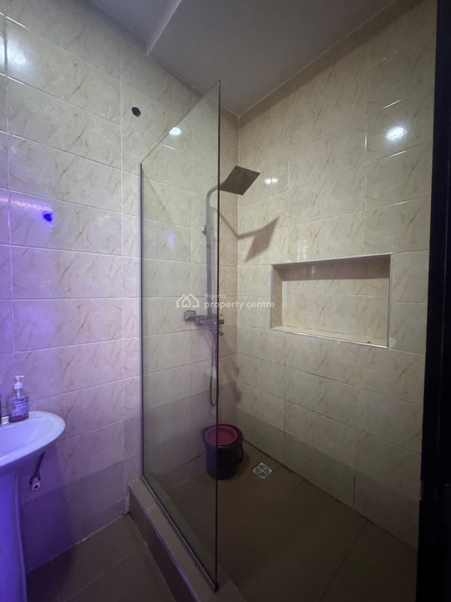 Spacious 1 Bedroom Airbnb Apartment with 24 Hours Light ,snooker Board, Lekki Scheme 2, Off Abraham Adesanya Road, Ajah, Lagos, Mini Flat (room and Parlour) Short Let
