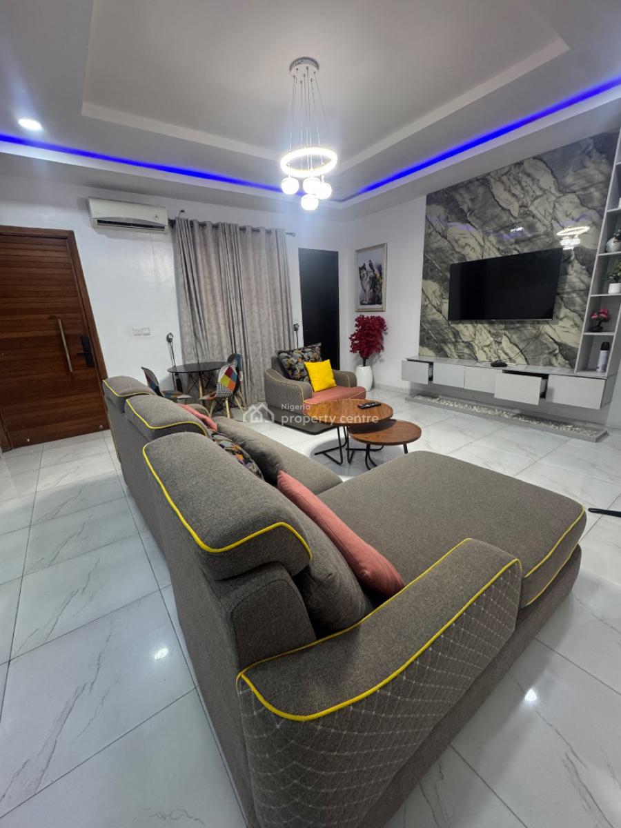 Spacious 1 Bedroom Airbnb Apartment with 24 Hours Light ,snooker Board, Lekki Scheme 2, Off Abraham Adesanya Road, Ajah, Lagos, Mini Flat (room and Parlour) Short Let