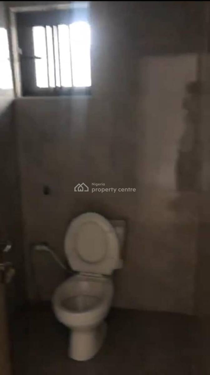 Lovely 2 Bedroom Flat, Falolu Street Off Ogunlana Drive, Surulere, Lagos, Flat / Apartment for Rent