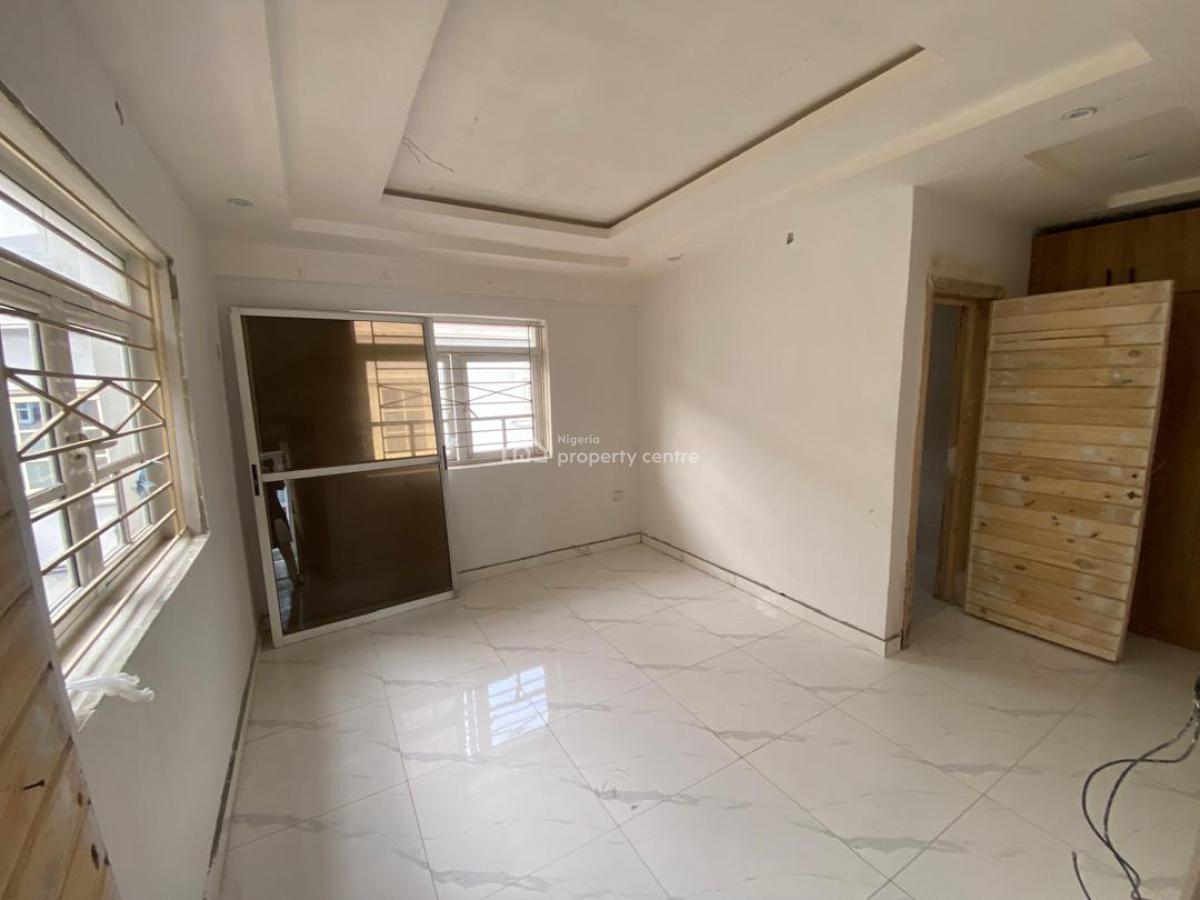 Beautiful Well Renovated 4bedrooms Semi Detached Duplex with Bq, Lekki Phase 1 Off Fola Osibo, Lekki, Lagos, Semi-detached Duplex for Rent