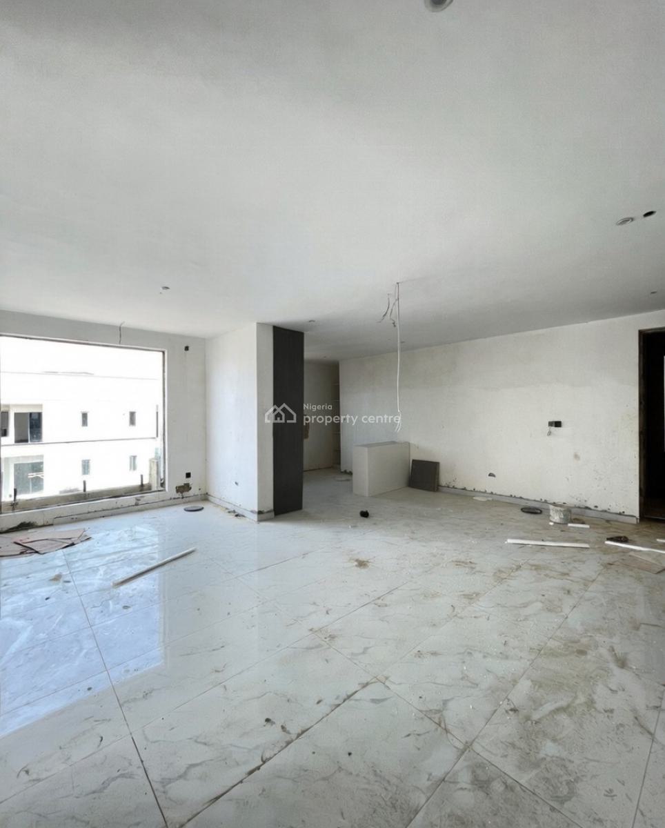 Lovely 3 Bedroom Apartment with Swimming Pool,gym and Bq, Lekki Phase 1, Lekki, Lagos, Block of Flats for Sale