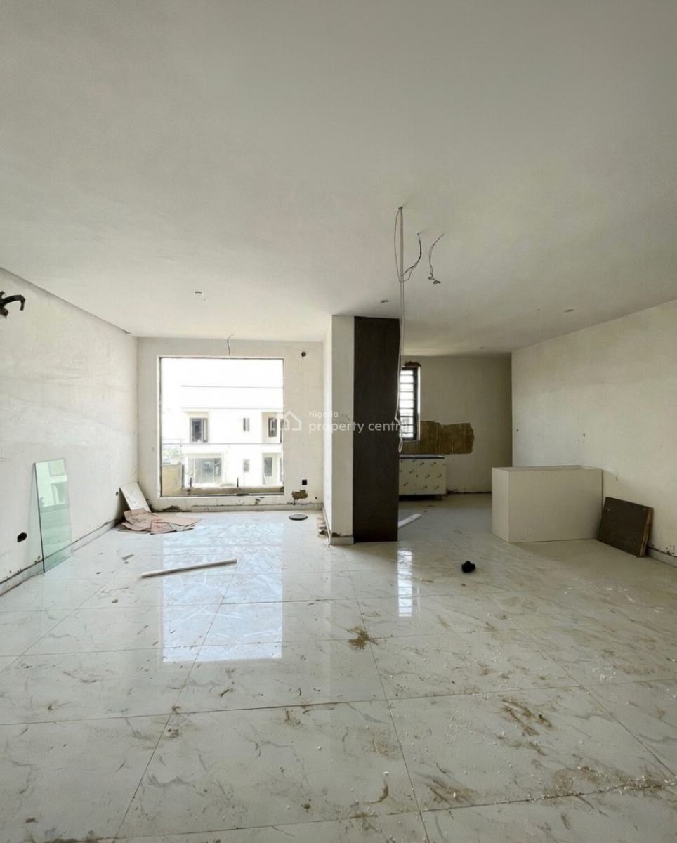 Lovely 3 Bedroom Apartment with Swimming Pool,gym and Bq, Lekki Phase 1, Lekki, Lagos, Block of Flats for Sale