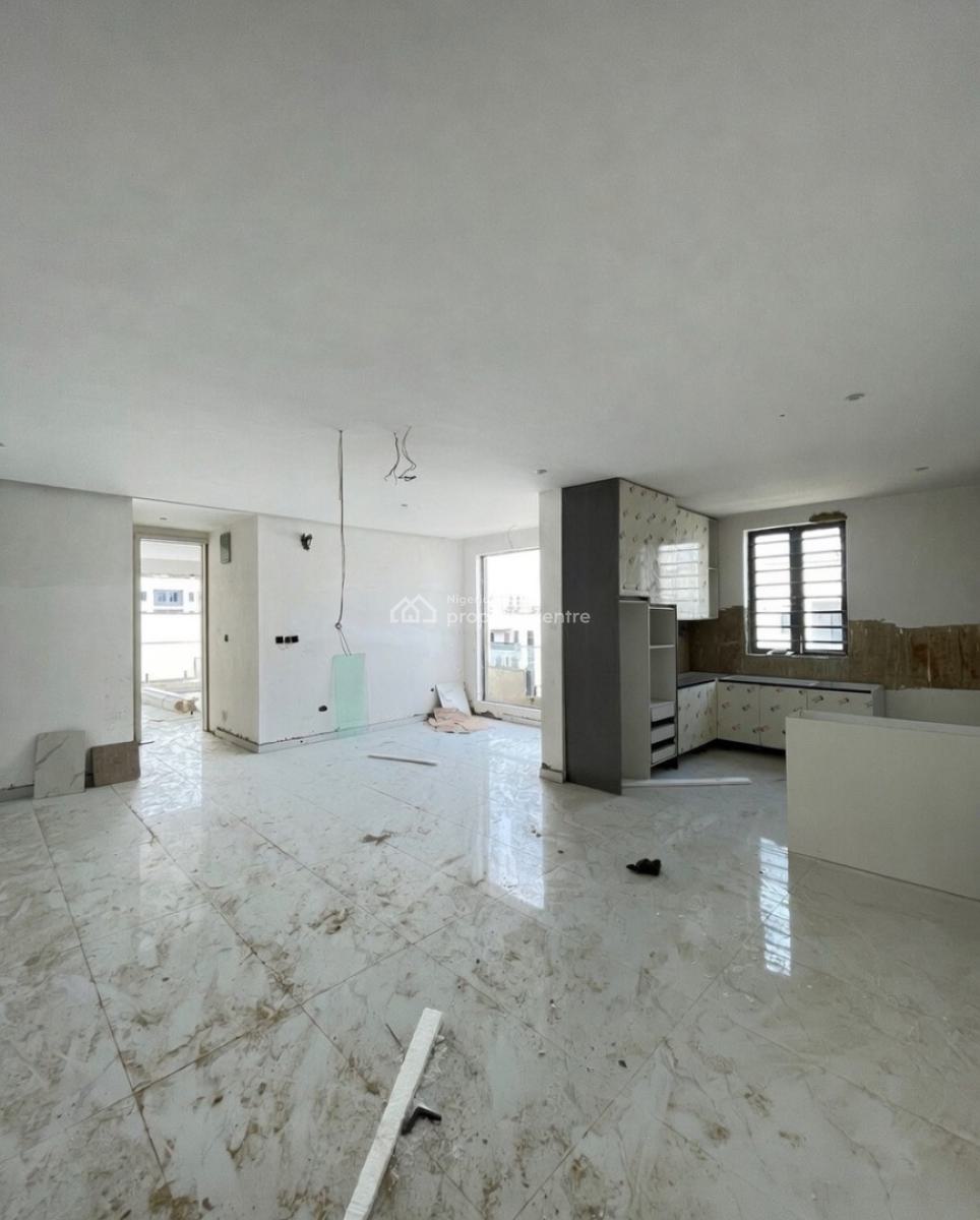 Lovely 3 Bedroom Apartment with Swimming Pool,gym and Bq, Lekki Phase 1, Lekki, Lagos, Block of Flats for Sale