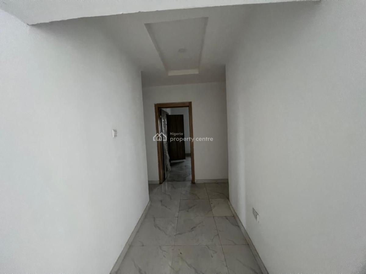 Spacious 3 Bedroom Apartment, Ilasan, Ikate, Lekki, Lagos, Flat / Apartment for Sale