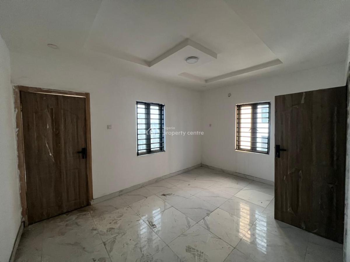Spacious 3 Bedroom Apartment, Ilasan, Ikate, Lekki, Lagos, Flat / Apartment for Sale