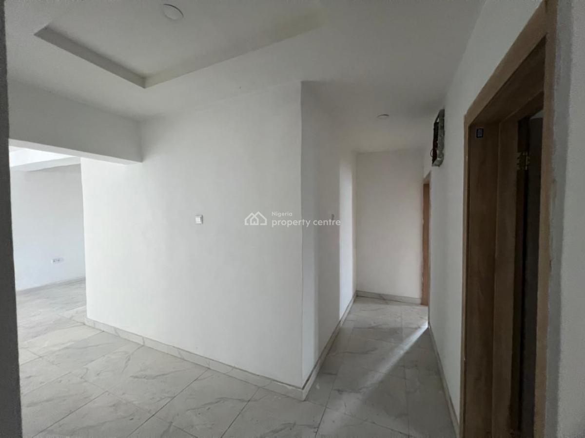 Spacious 3 Bedroom Apartment, Ilasan, Ikate, Lekki, Lagos, Flat / Apartment for Sale