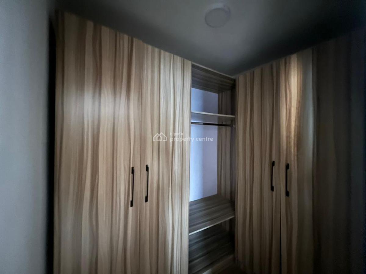 Spacious 3 Bedroom Apartment, Ilasan, Ikate, Lekki, Lagos, Flat / Apartment for Sale