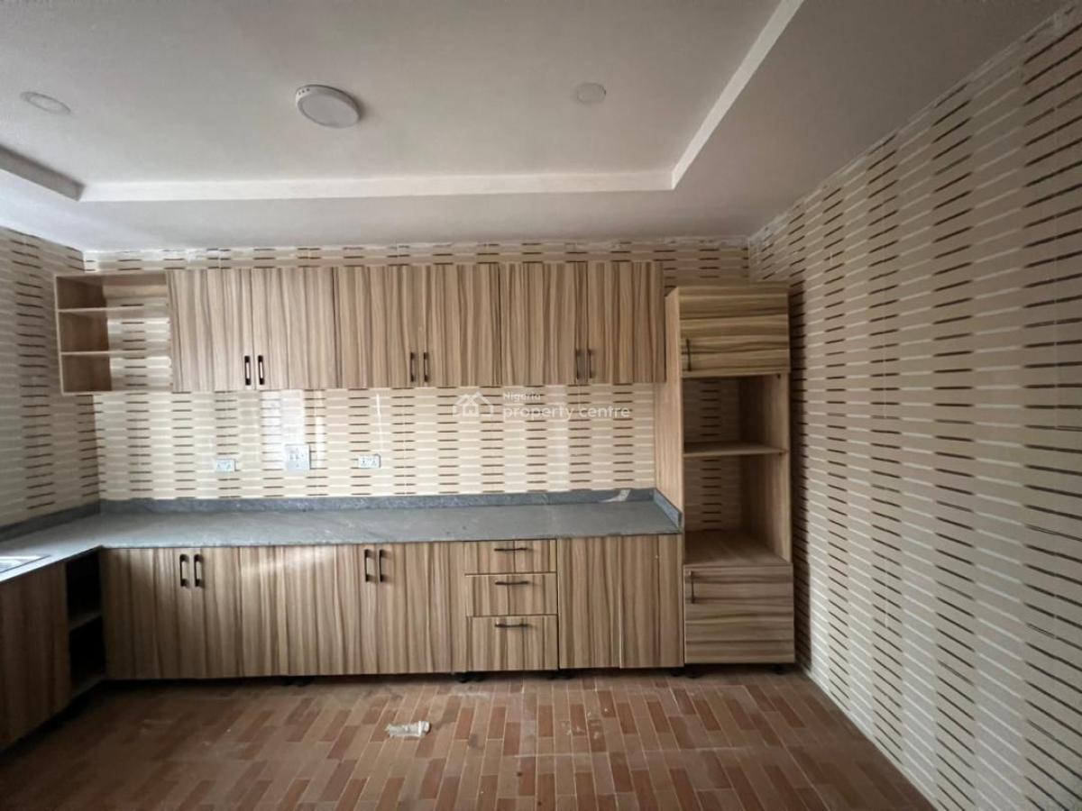 Spacious 3 Bedroom Apartment, Ilasan, Ikate, Lekki, Lagos, Flat / Apartment for Sale
