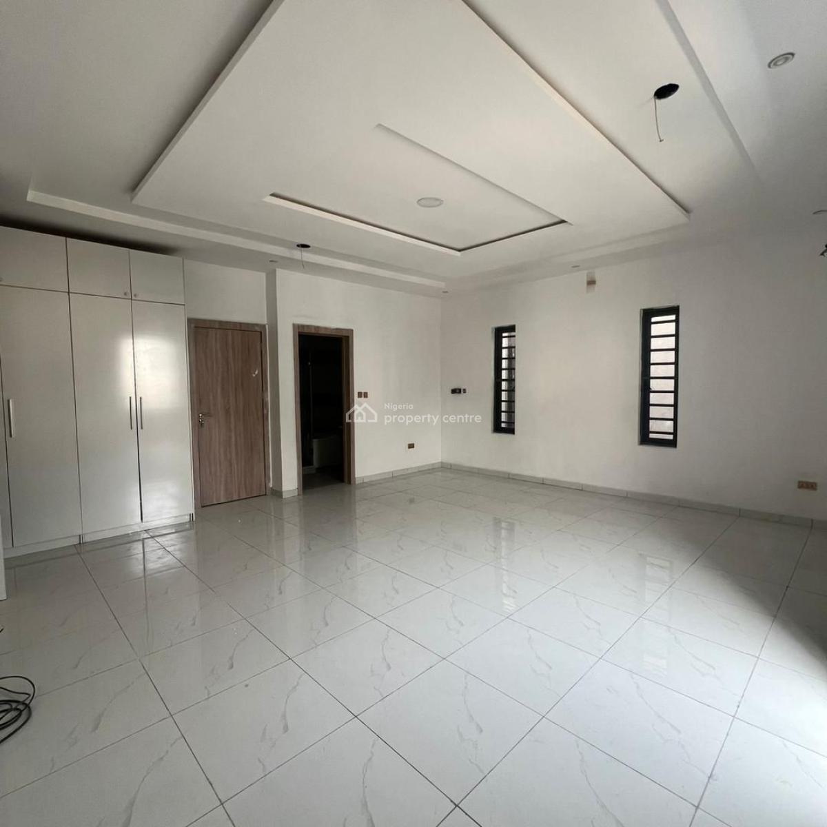 Well-finished 4-bedroom Semi-detached Home with Private Bq, Chevron, Lekki, Lagos, Semi-detached Duplex for Rent