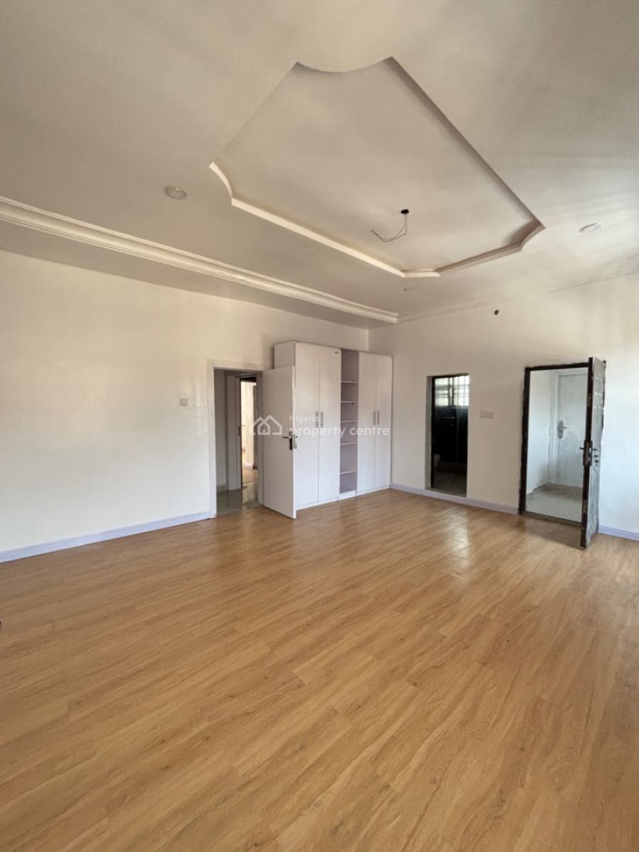 Big Studio Apartment, Off Admiralty Way, Lekki Phase 1, Lekki, Lagos, Self Contain (single Rooms) for Rent