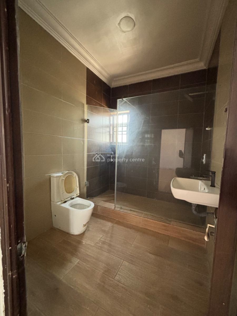 Big Studio Apartment, Off Admiralty Way, Lekki Phase 1, Lekki, Lagos, Self Contain (single Rooms) for Rent