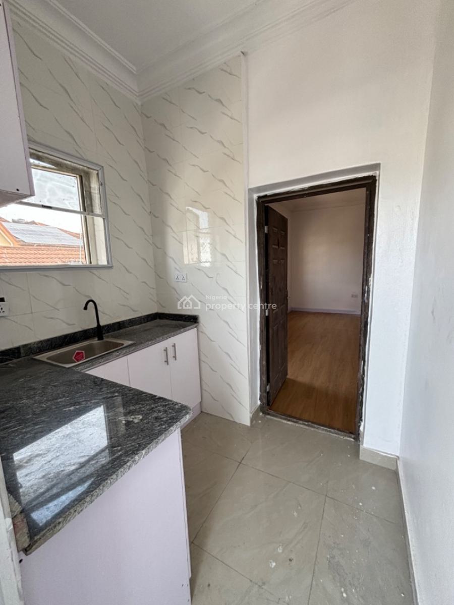 Big Studio Apartment, Off Admiralty Way, Lekki Phase 1, Lekki, Lagos, Self Contain (single Rooms) for Rent