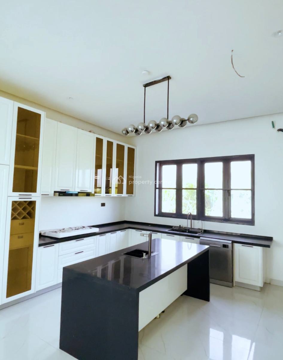 Fully Detached 6 Bedroom with 2 Rooms Bq, Northern Foreshore, Lekki, Lagos, Detached Duplex for Sale