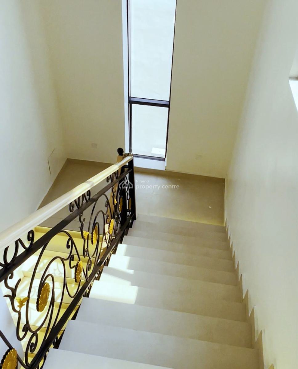 Fully Detached 6 Bedroom with 2 Rooms Bq, Northern Foreshore, Lekki, Lagos, Detached Duplex for Sale