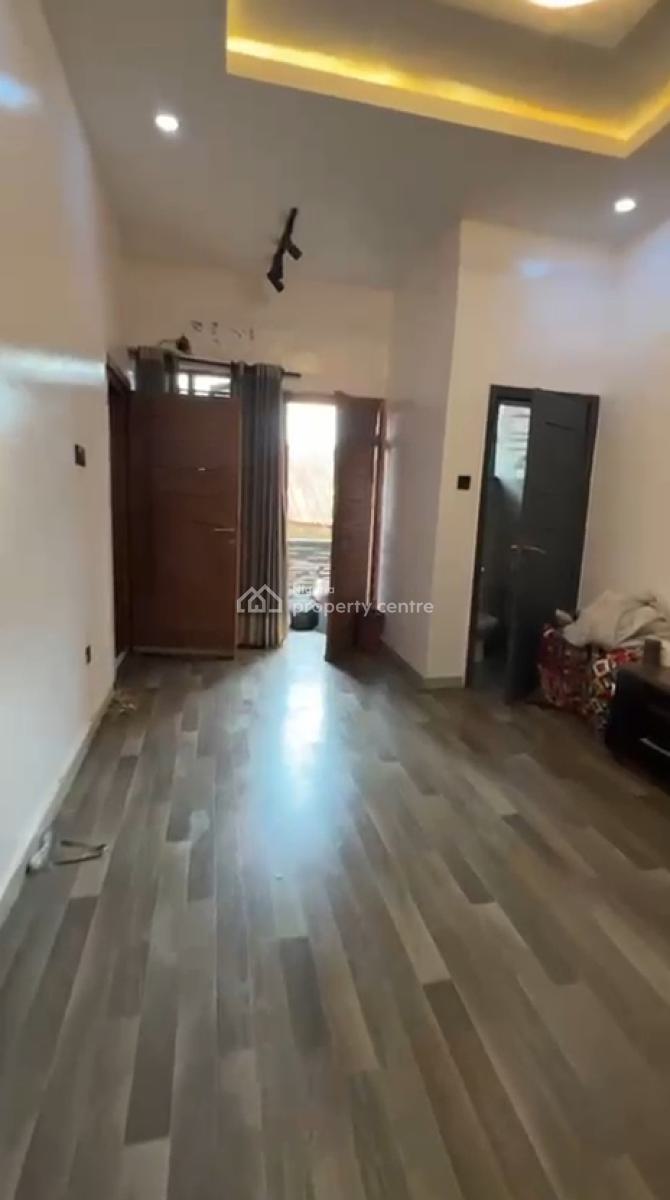 Units of Executive Standard Mini Flat in a Serene Area , Akoka ., Off Finbars Road By Chemist Bus Stop., Akoka, Yaba, Lagos, Mini Flat (room and Parlour) for Rent