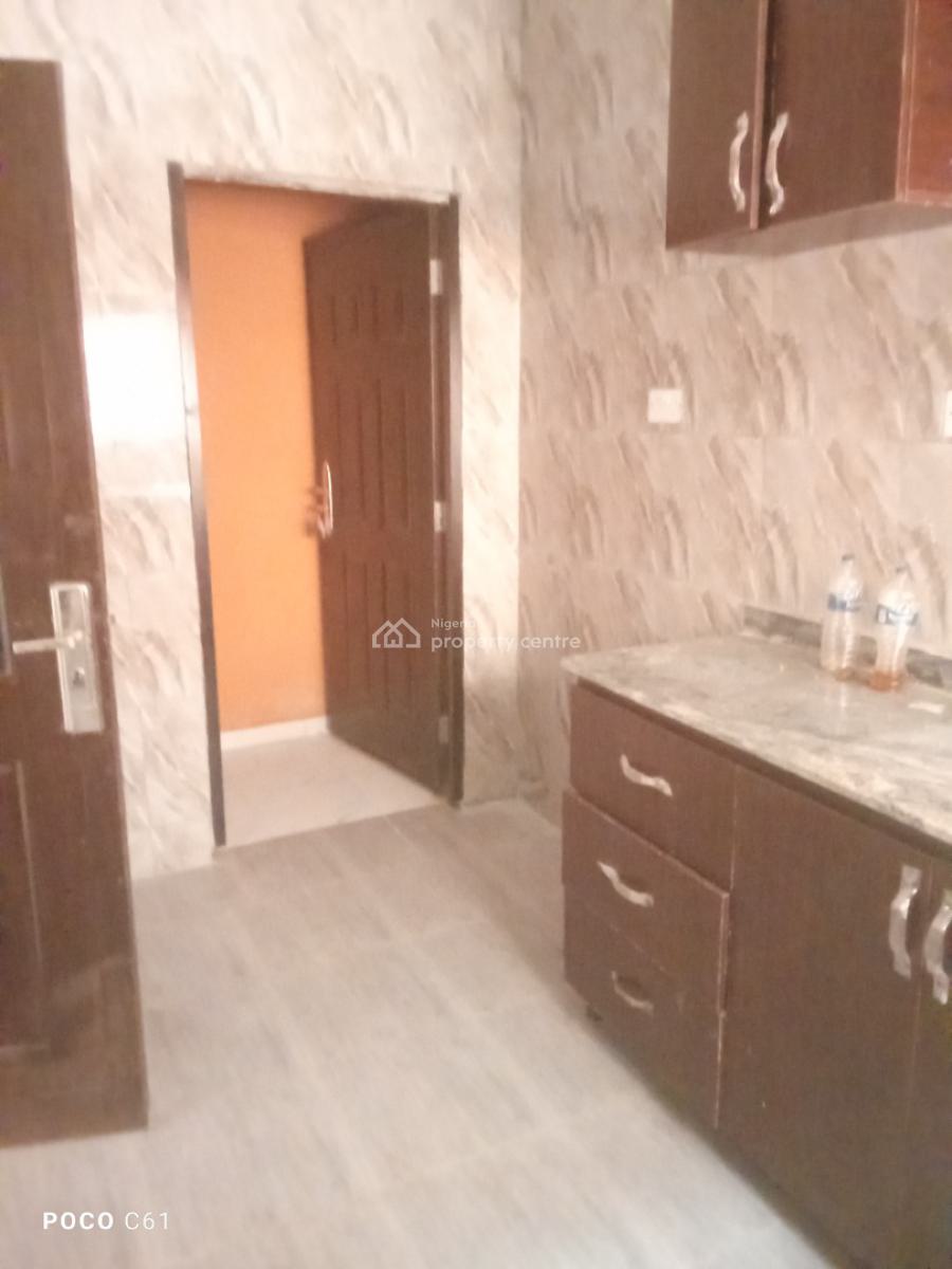 Clean Spacious 3 Bedroom Flat, Sangotedo Lekki, Sangotedo, Ajah, Lagos, Flat / Apartment for Rent