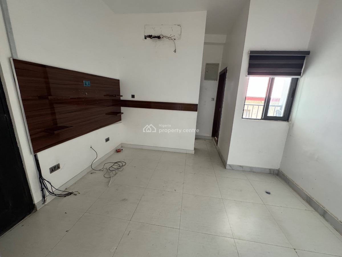 a Serviced 75sqm Shop Space in Lekki Phase 1., Off Admiralty Way Lekki Phase 1, Lekki Phase 1, Lekki, Lagos, Shop for Rent