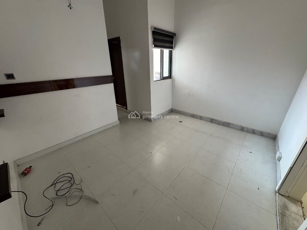 a Serviced 75sqm Shop Space in Lekki Phase 1., Off Admiralty Way Lekki Phase 1, Lekki Phase 1, Lekki, Lagos, Shop for Rent