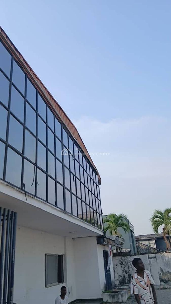 Well Maintained Building Comprises of 8rooms with 2bq, Off Eko Hotel Victoria Island, Victoria Island (vi), Lagos, Office Space for Rent