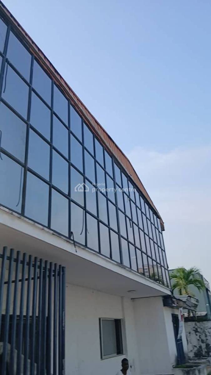 Well Maintained Building Comprises of 8rooms with 2bq, Off Eko Hotel Victoria Island, Victoria Island (vi), Lagos, Office Space for Rent