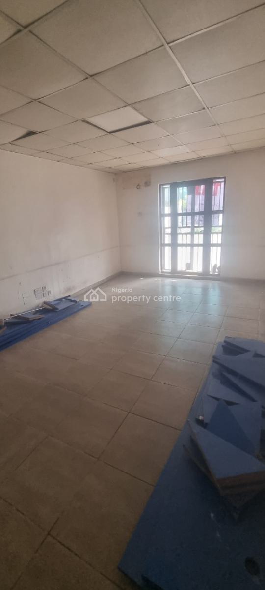 Well Maintained Building Comprises of 8 Rooms with 2bq, Off Eko Hotel, Victoria Island (vi), Lagos, Office Space for Rent
