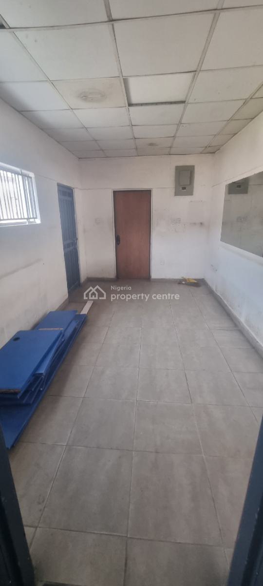 Well Maintained Building Comprises of 8 Rooms with 2bq, Off Eko Hotel, Victoria Island (vi), Lagos, Office Space for Rent