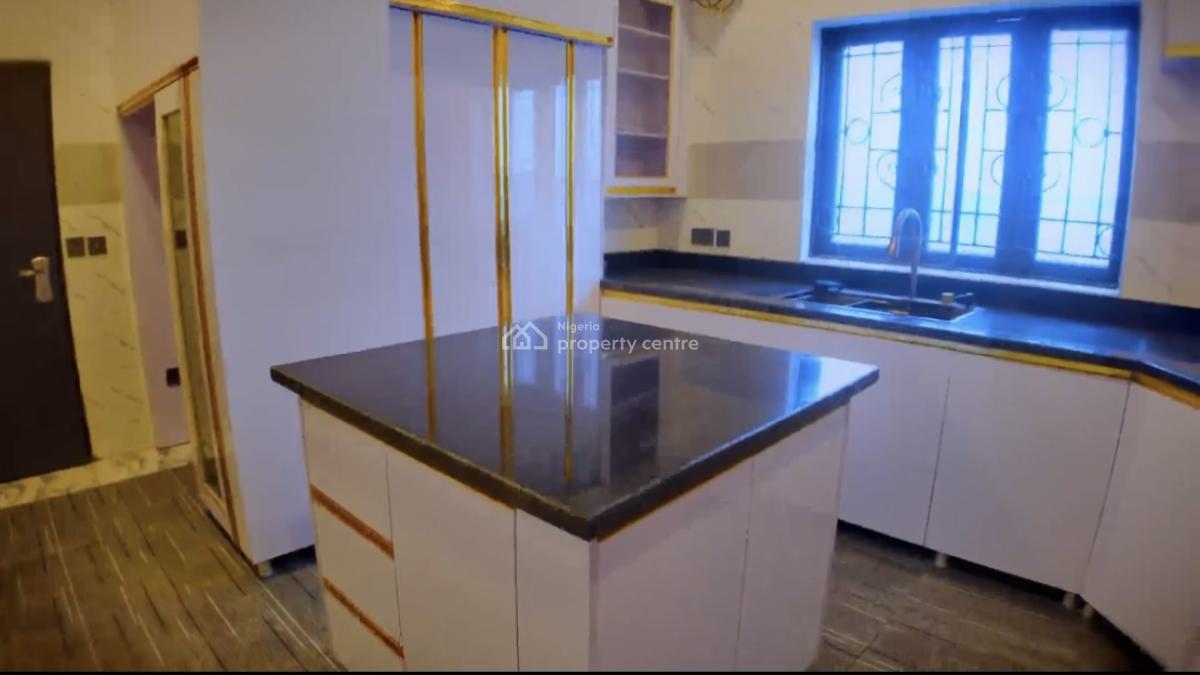 Exquisitely Built 4 Bedroom + Bq, Naf Valley, Asokoro District, Abuja, Terraced Duplex for Sale