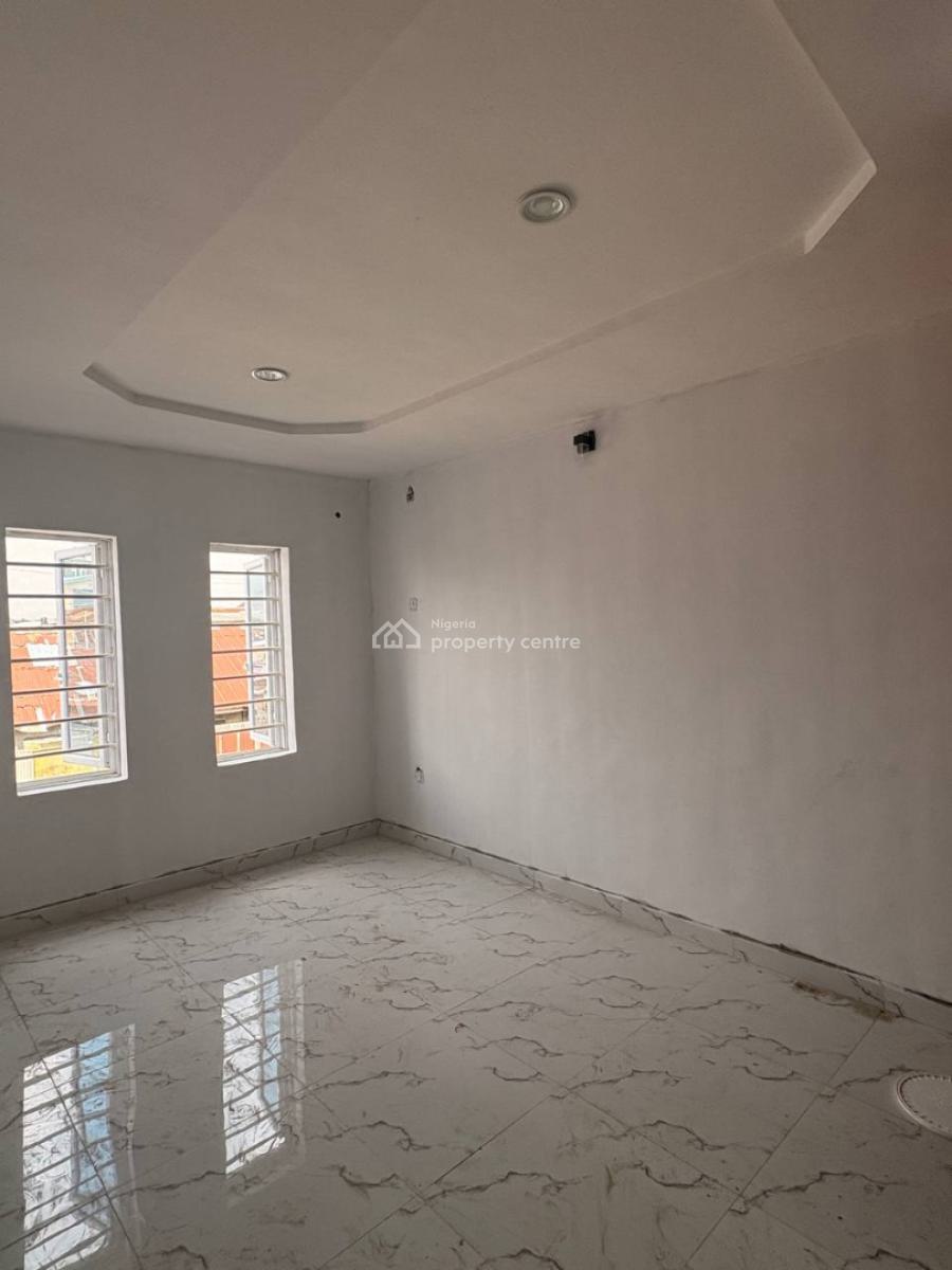 Newly Built 2 Bedroom, Surulere, Lagos, Flat / Apartment for Sale