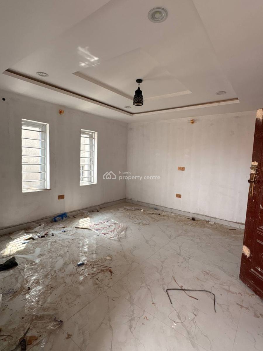 Newly Built 2 Bedroom, Surulere, Lagos, Flat / Apartment for Sale