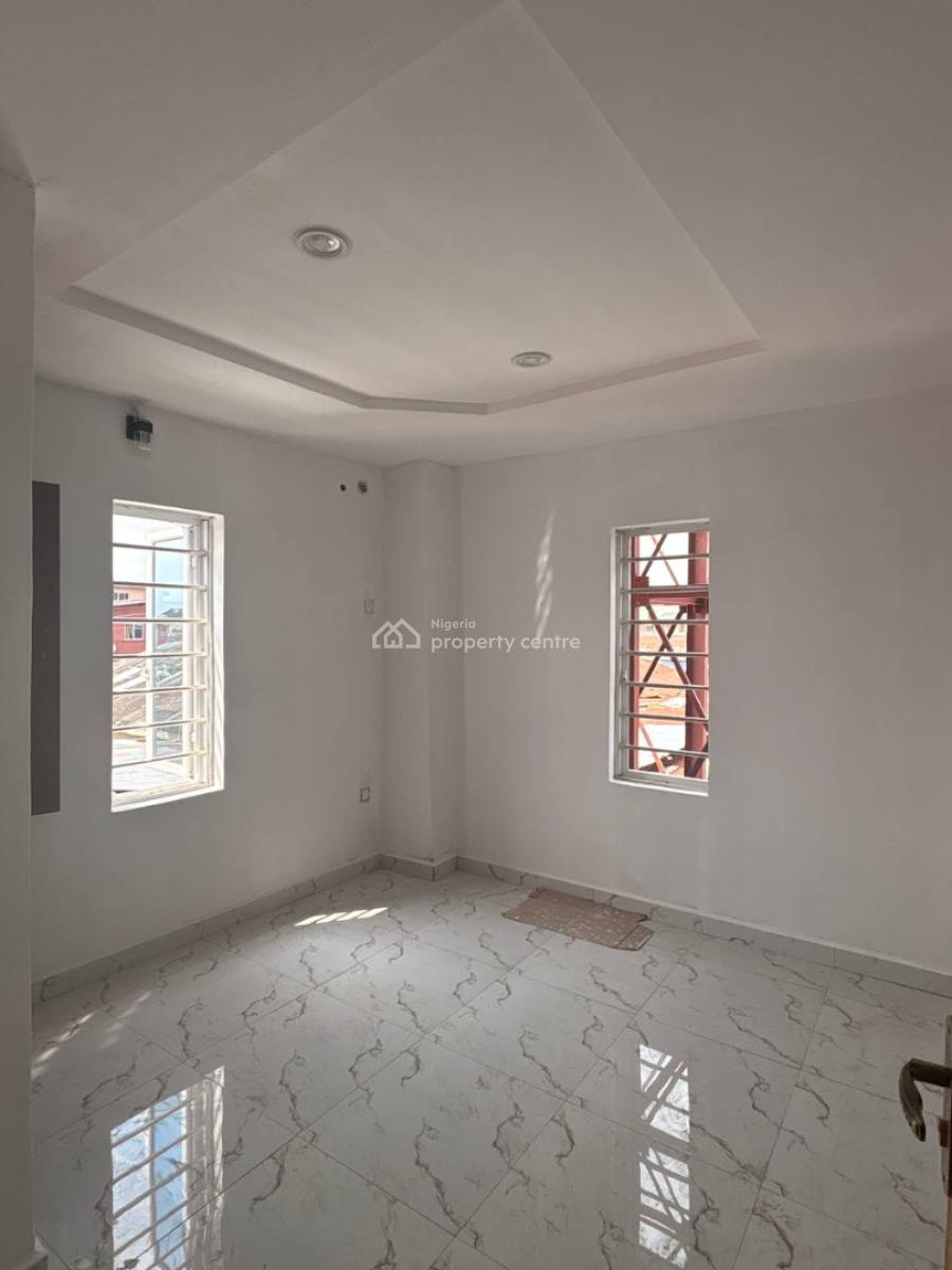Newly Built 2 Bedroom, Surulere, Lagos, Flat / Apartment for Sale