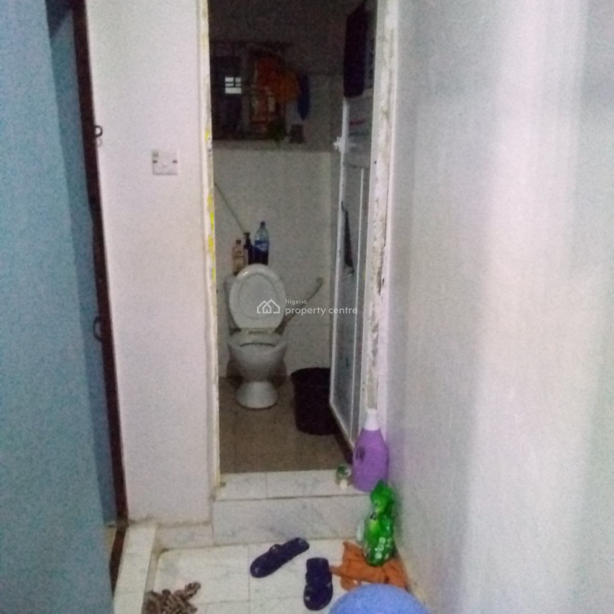 a Mini Flat at Ilupeju., Ilupeju, Ilupeju, Lagos, Mini Flat (room and Parlour) for Rent