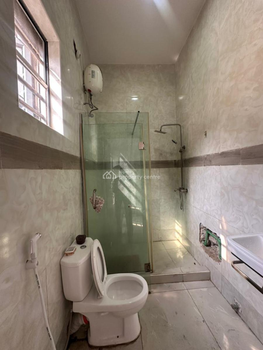 Well Maintained 4-bedroom Semi Detached Duplex, Second Toll Gate, Lekki, Lagos, Semi-detached Duplex for Rent