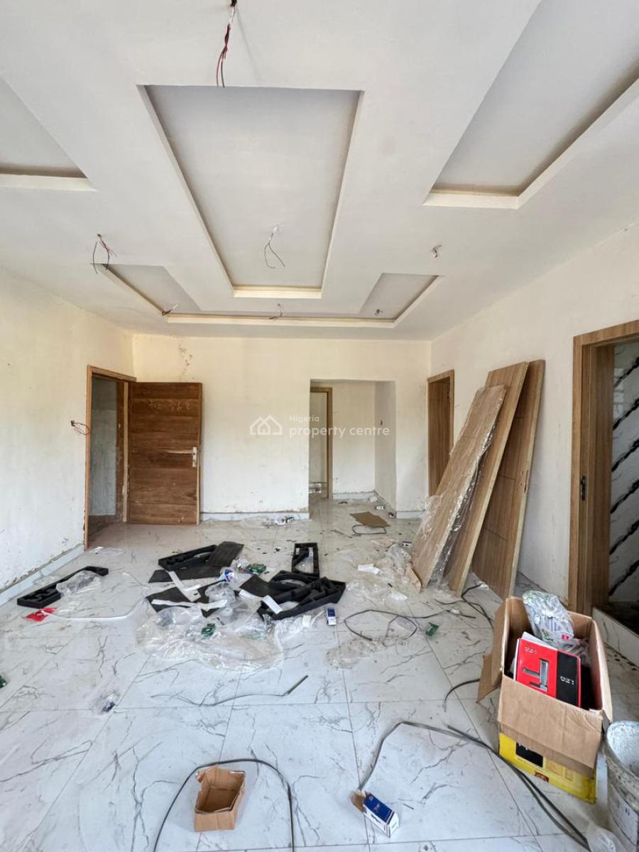 Lovely 2 Bedroom with Both Open & Close Plan Kitchen, Yaba, Lagos, Flat / Apartment for Sale