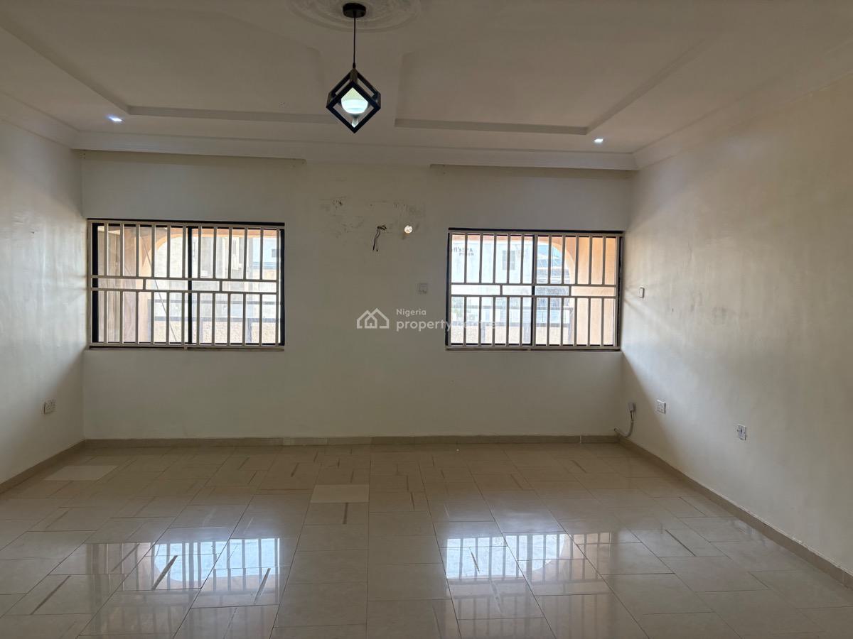 Neatly Renovated 3bedroom in a Neat Neighborhood, Wuse 2, Wuse 2, Abuja, Flat / Apartment for Rent