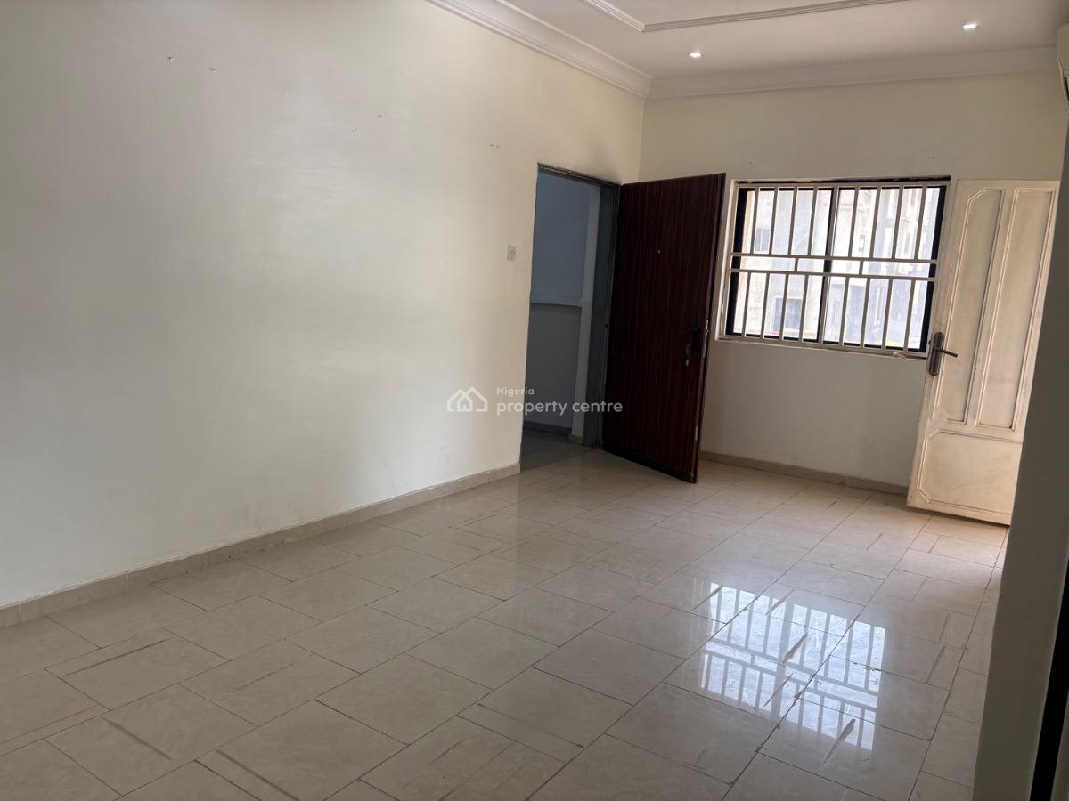 Neatly Renovated 3bedroom in a Neat Neighborhood, Wuse 2, Wuse 2, Abuja, Flat / Apartment for Rent