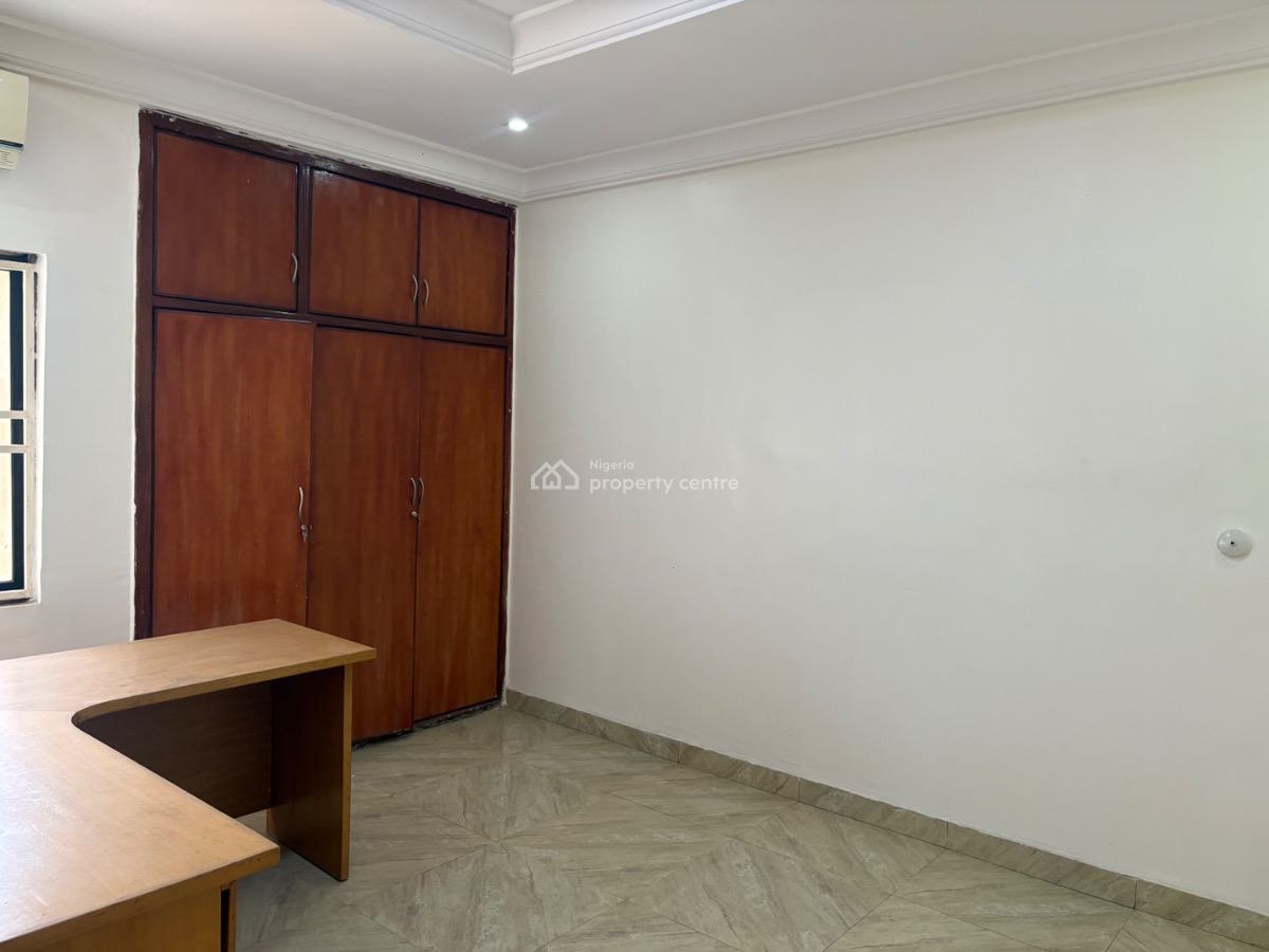 Neatly Renovated 3bedroom in a Neat Neighborhood, Wuse 2, Wuse 2, Abuja, Flat / Apartment for Rent