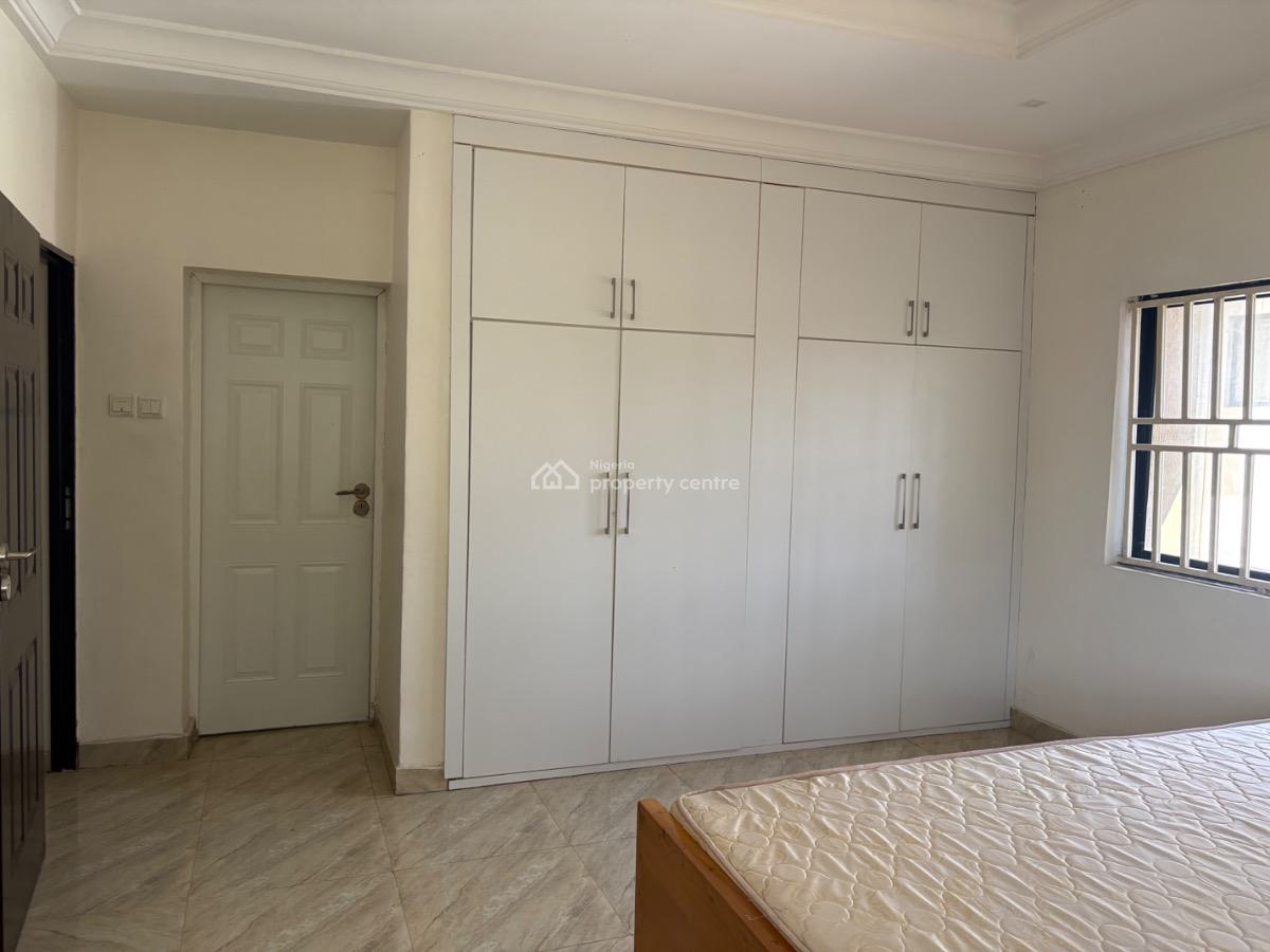 Neatly Renovated 3bedroom in a Neat Neighborhood, Wuse 2, Wuse 2, Abuja, Flat / Apartment for Rent