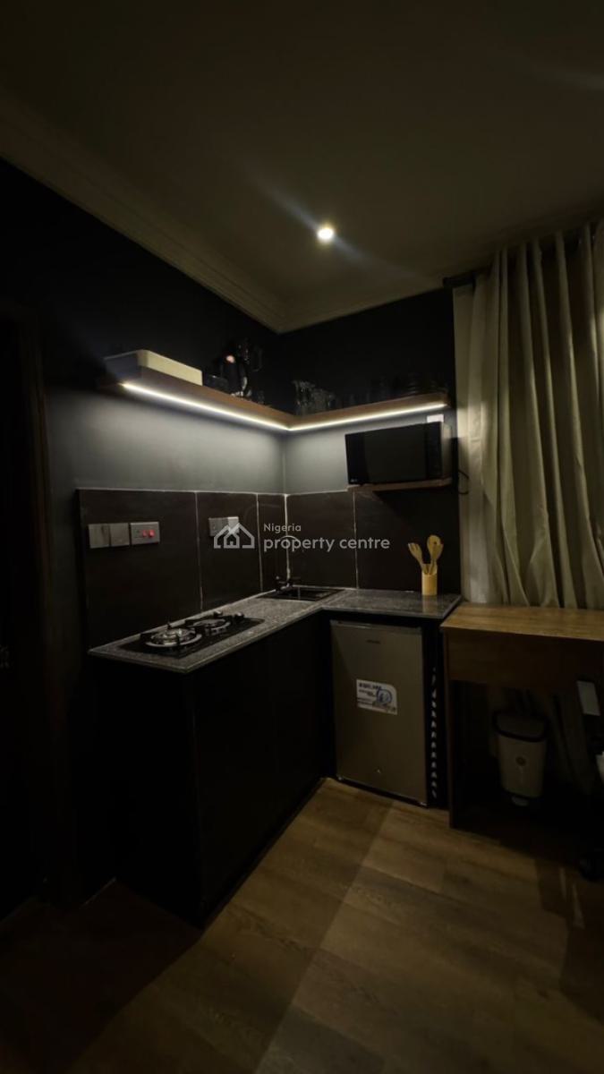 Stylish Studio Apartment, Qmb Mega Chicken Road, Lekki Phase 1, Lekki, Lagos, Self Contain (single Rooms) Short Let