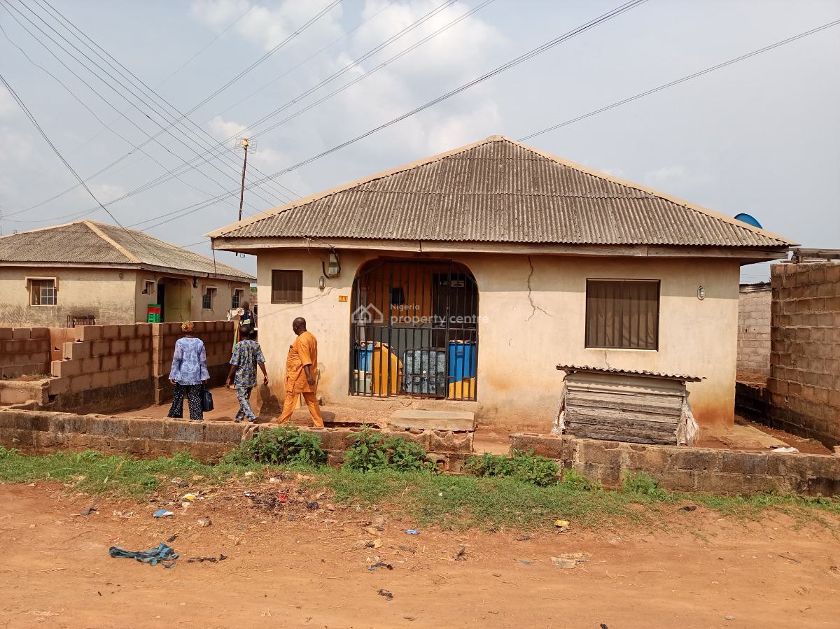 3 Bedroom Bungalow with Bq, Iyana School Off Ogijo Road, Ikorodu, Lagos, Detached Bungalow for Sale